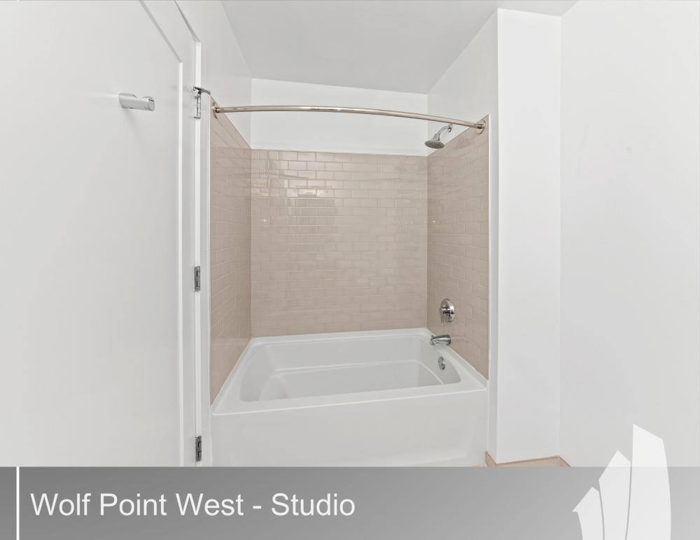 Apartment for rent at 343 W Wolf Point Plaza #2505, Chicago, IL 60654