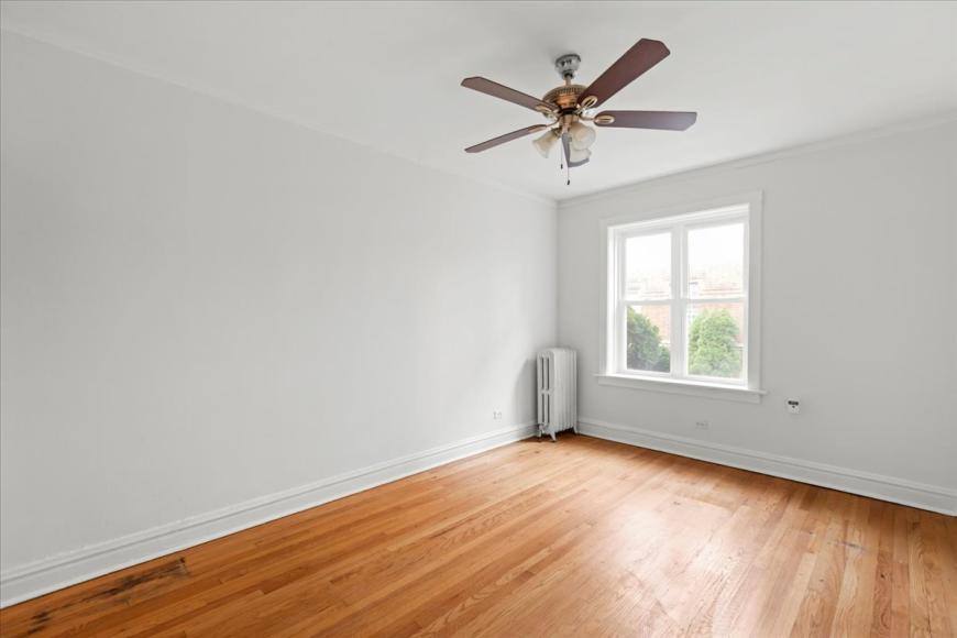 Apartment for rent at 654 W Oakdale #1S, Chicago, IL 60657