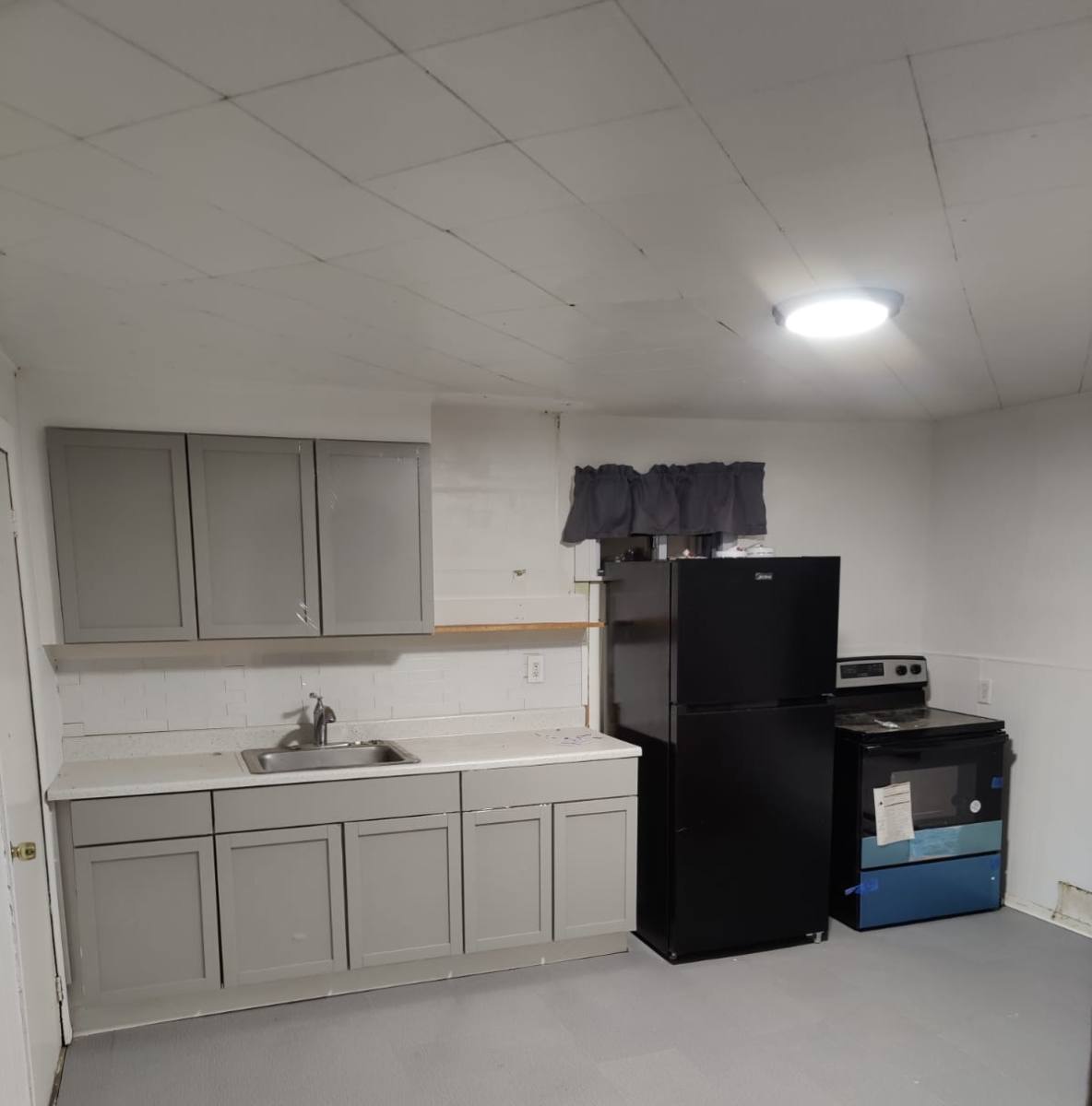 Apartment for rent at 33 Olive St, Meriden, CT 06450