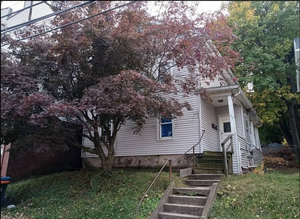 Apartment for rent at 33 Olive St, Meriden, CT 06450