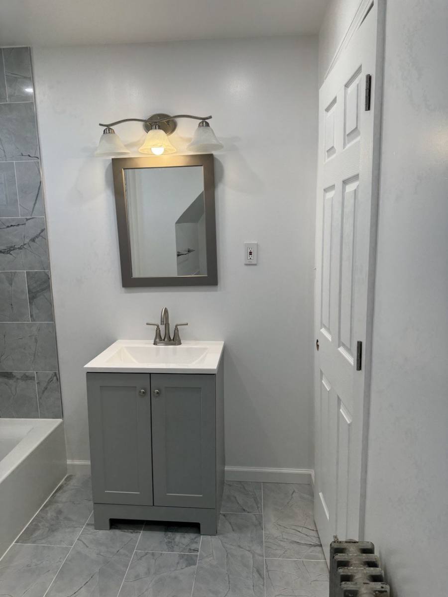 Apartment for rent at 458 Ridgefield Ave, Bridgeport, CT 06610