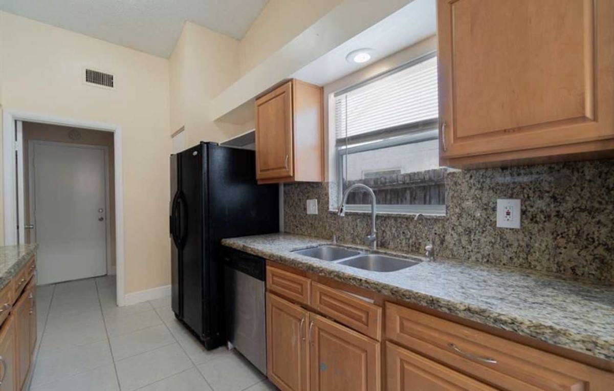 Apartment for rent at 14 Misty Meadow Dr, Boynton Beach, FL 33436
