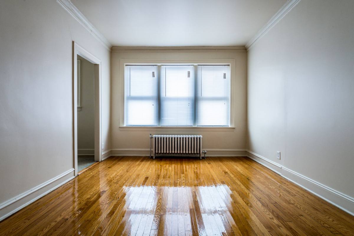 Apartment for rent at 1931 E 71st St, Chicago, IL 60649