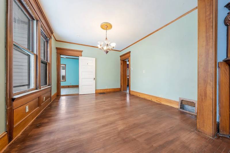 Apartment for rent at 541 Mount Vernon St, Oshkosh, WI 54901