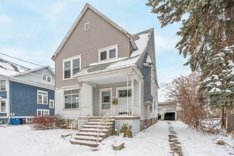 Apartment for rent at 541 Mount Vernon St, Oshkosh, WI 54901