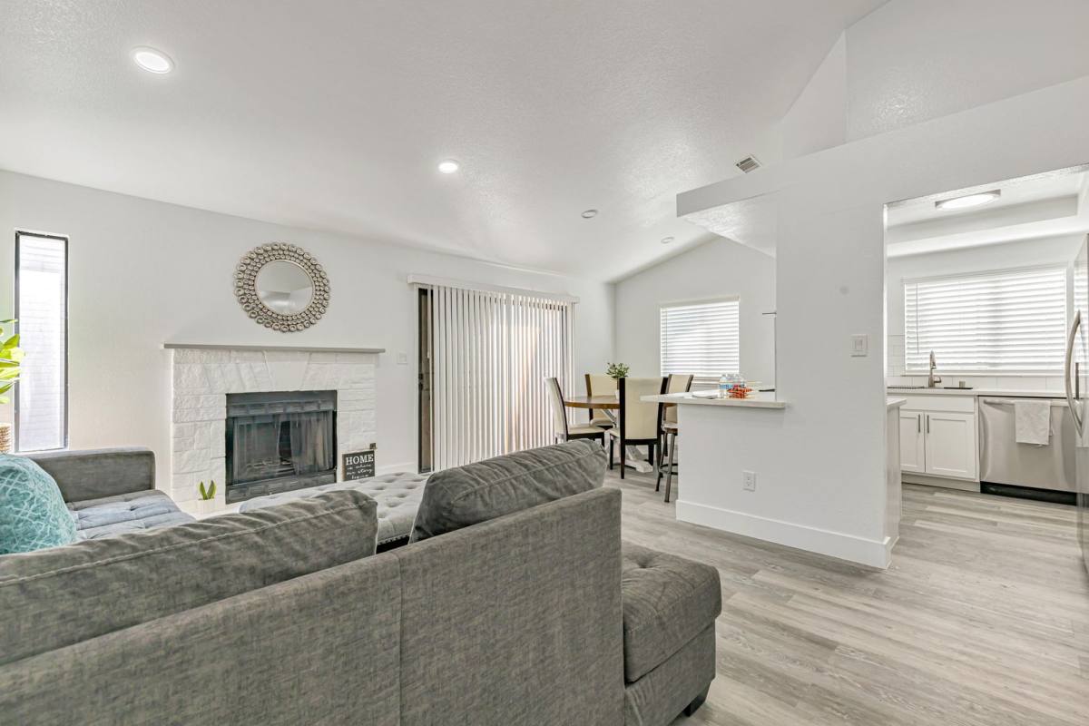 Apartment for rent at 1141 W Swain Rd, Stockton, CA 95207