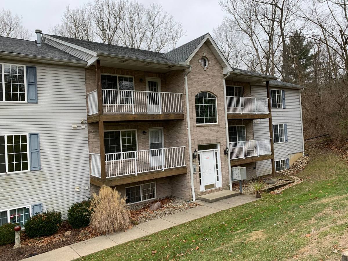 Apartment for rent at 1005 Valley View Lane, Loveland, OH 45140