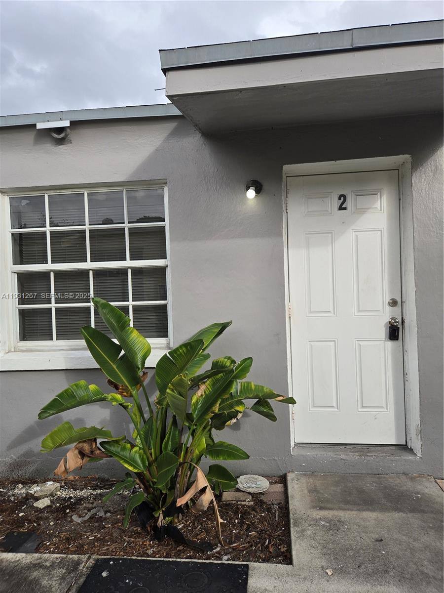 Apartment for rent at 2325 Madison St #2, Hollywood, FL 33020