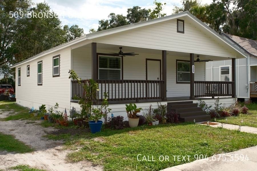 House for rent at 509 Bronson St, Palatka, FL 32177
