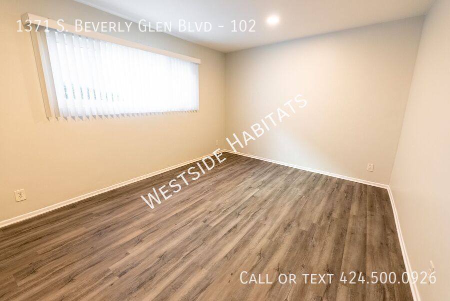 Apartment for rent at 1371 S Beverly Glen Blvd #102, Los Angeles, CA 90024
