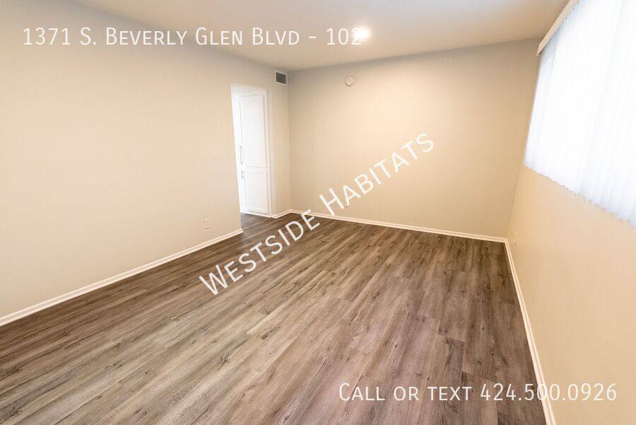 Apartment for rent at 1371 S Beverly Glen Blvd #102, Los Angeles, CA 90024