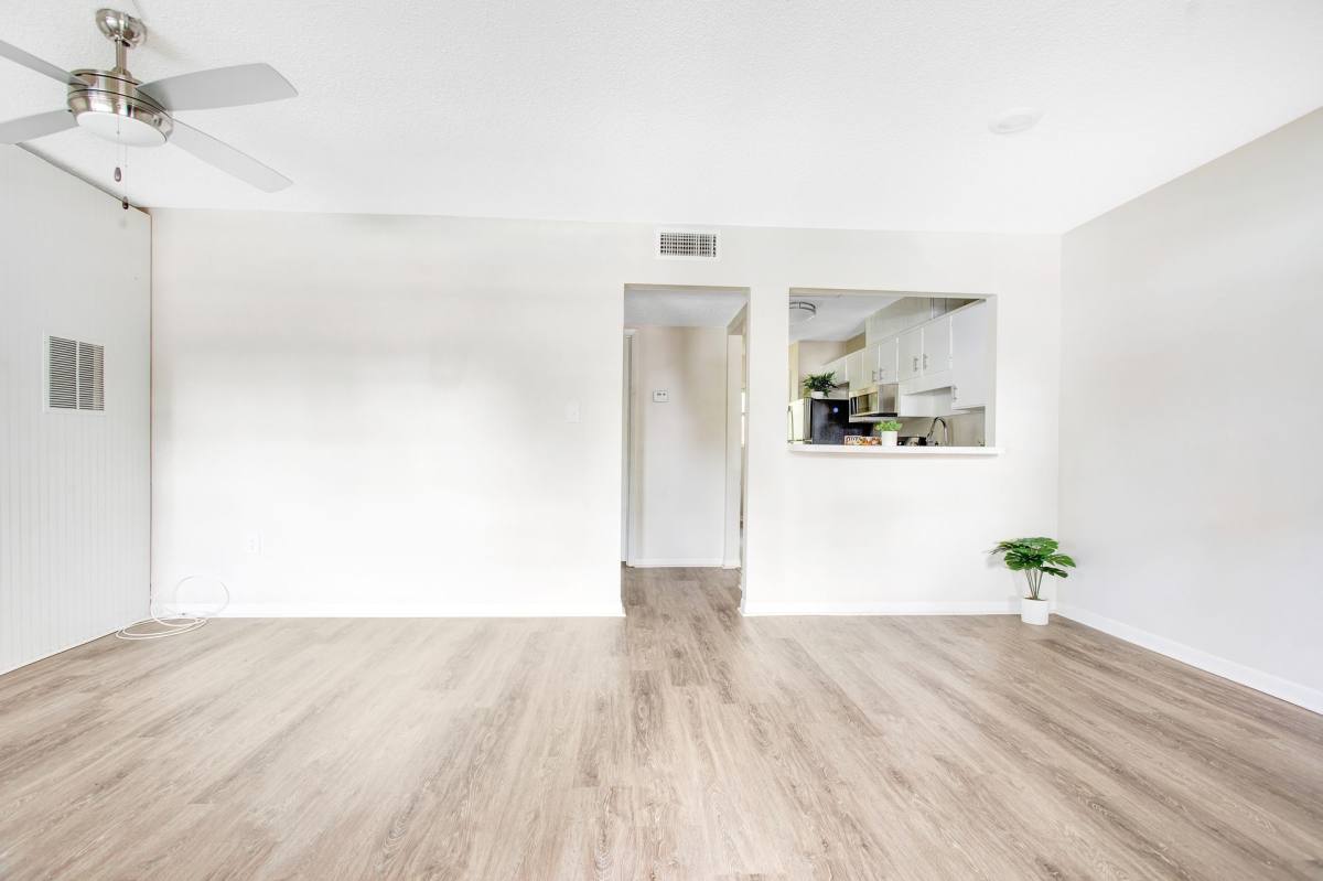Apartment for rent at 603 N Dort St, Plant City, FL 33563