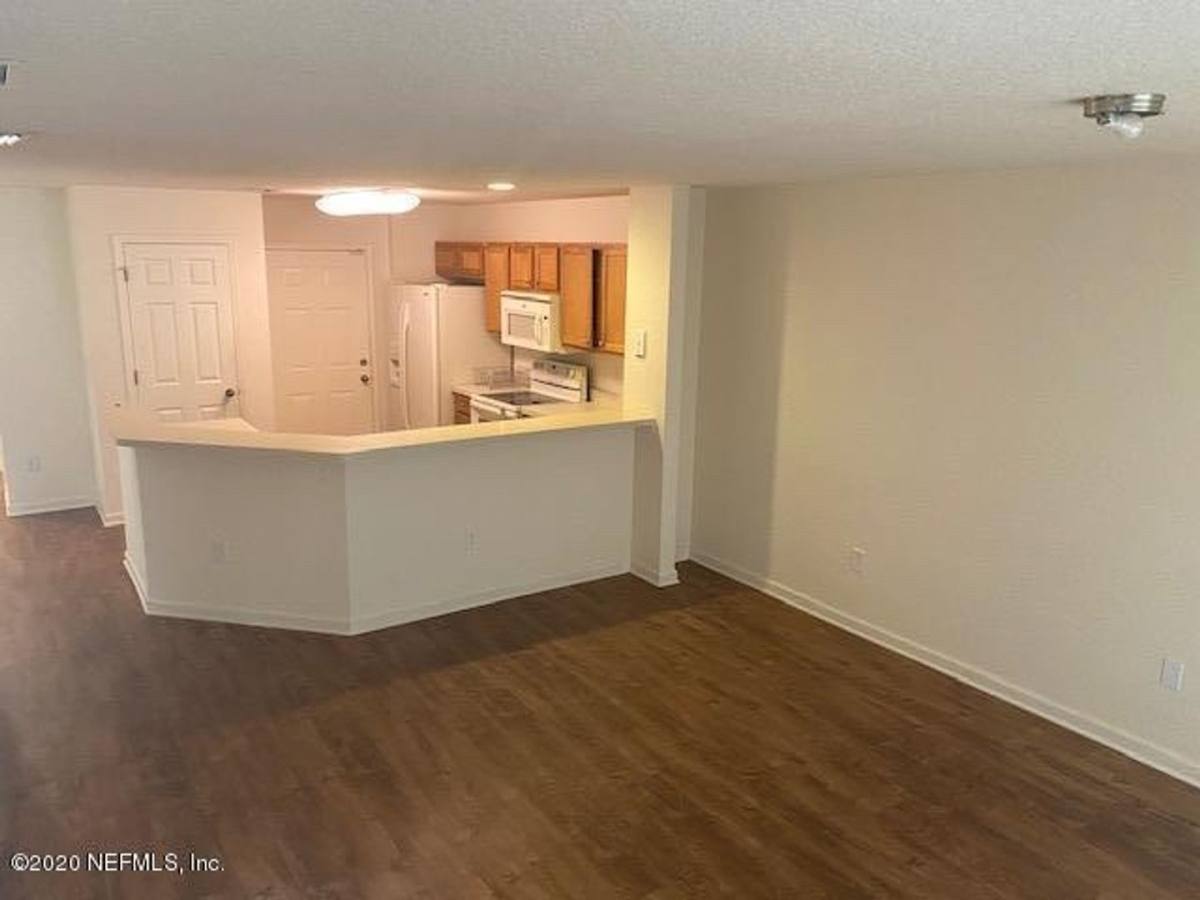 Condo for rent at 8550 Argyle Business Loop #1702, Jacksonville, FL 32244