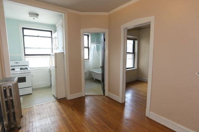 Apartment for rent at 1923 Winnemac #5, Chicago, IL 60640