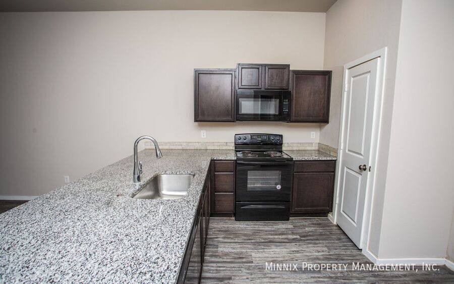 Townhouse for rent at 1639 133rd St #B, Lubbock, TX 79423