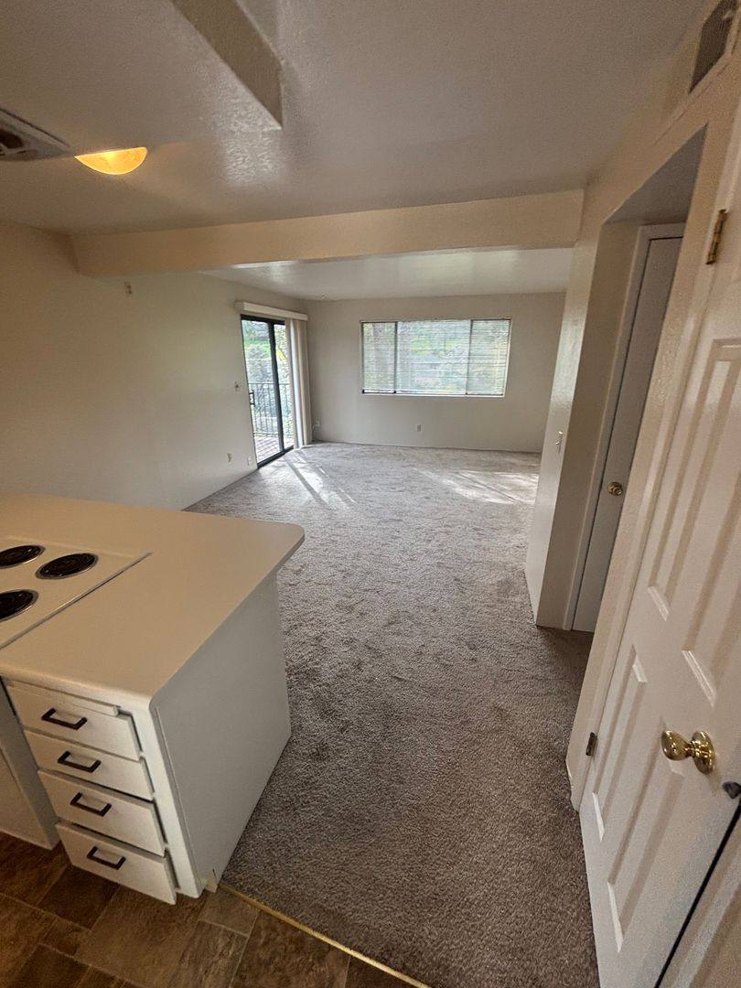 Apartment for rent at 190 Hoffman Ave, Auburn, CA 95603