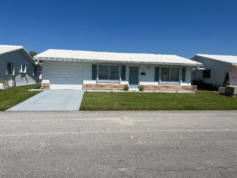 House for rent at 8507 NW 59 Place #WATERFRONT, Fort Lauderdale, FL 33321