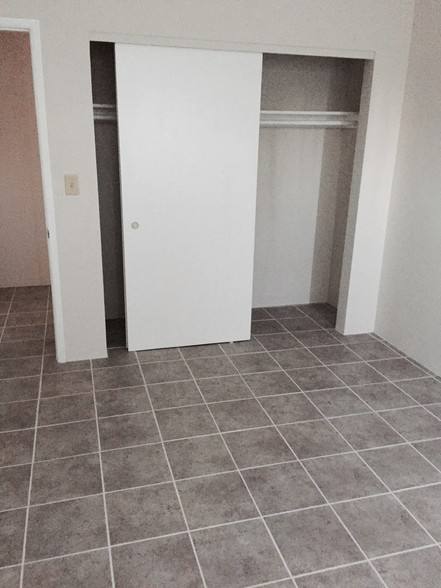 Apartment for rent at 8400 Amigo Ave, Northridge, CA 91324