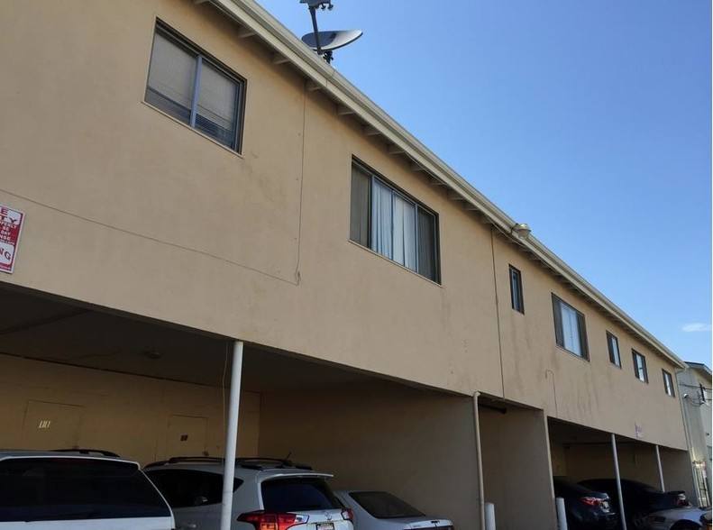 Apartment for rent at 8400 Amigo Ave, Northridge, CA 91324