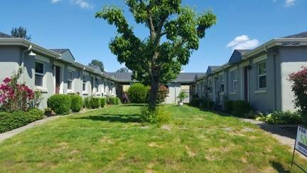 Apartment for rent at 1642 13th St SE, Salem, OR 97302