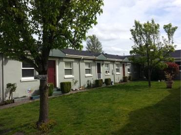 Apartment for rent at 1642 13th St SE, Salem, OR 97302