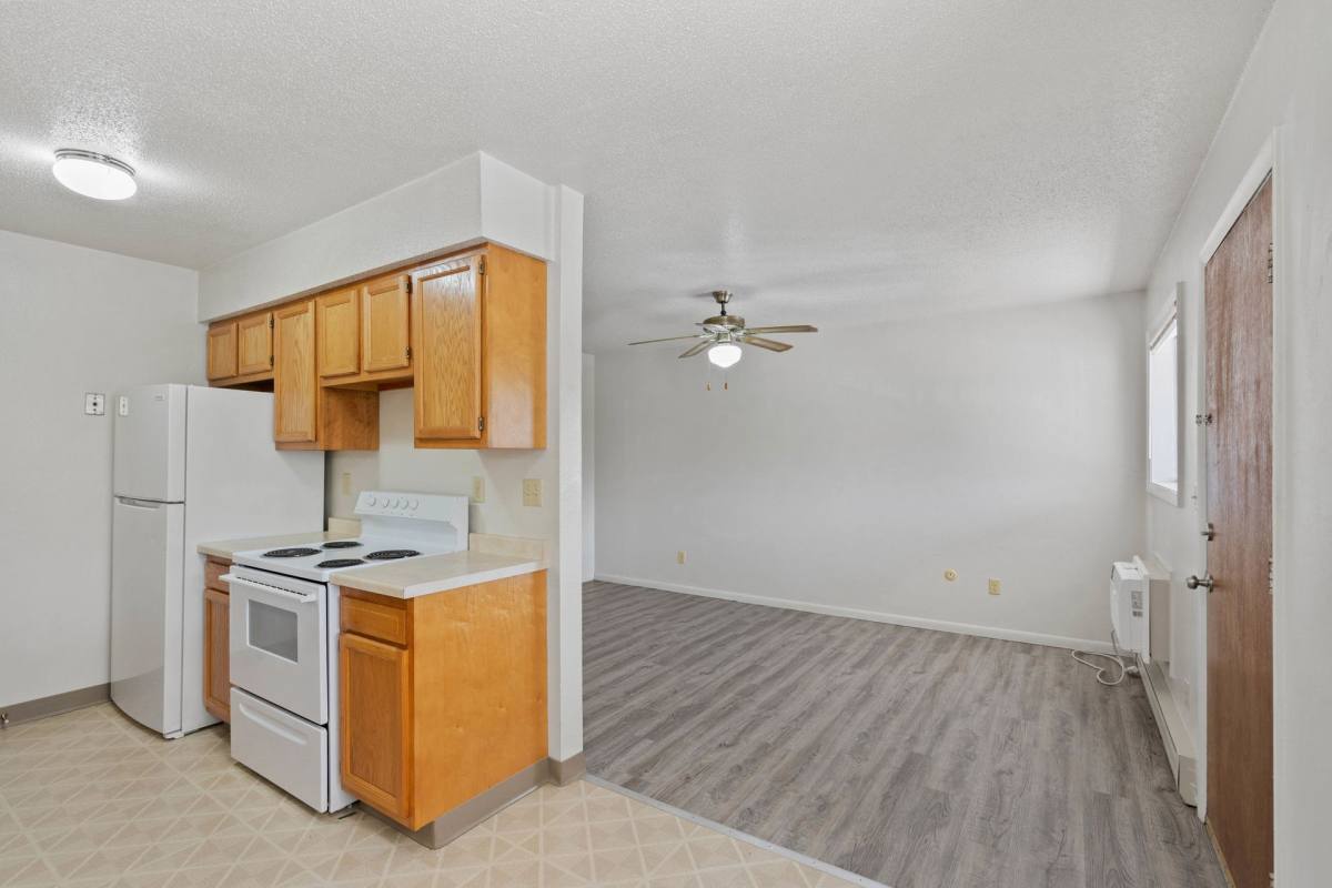 Apartment for rent at 3421 Ave N, Fort Madison, IA 52627