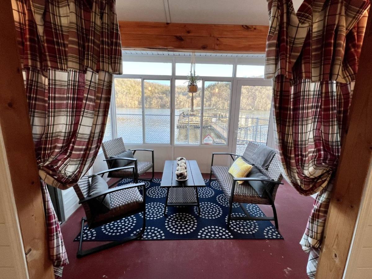 Apartment for rent at 2529 State Highway 176, Rockaway Beach, MO 65740