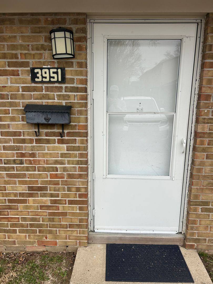 Townhouse for rent at 1210 Vista Court, Evansville, IN 47710