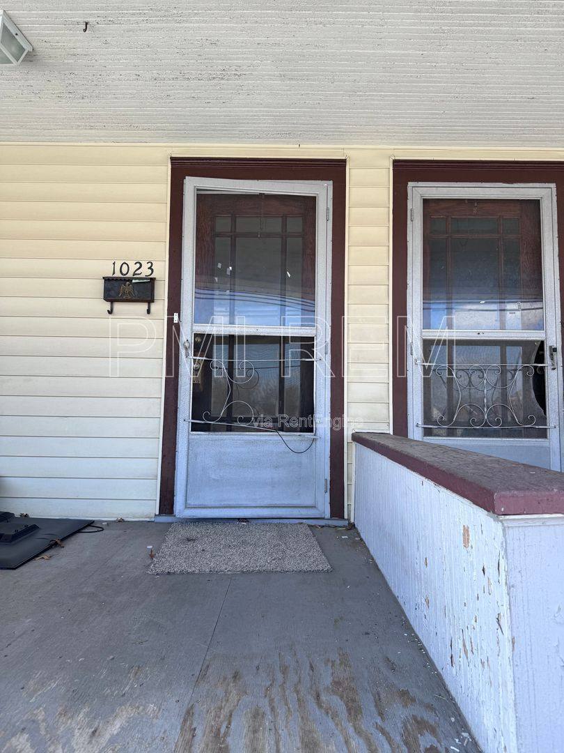 House for rent at 1023 Harrison Ave SW, Canton, OH 44706