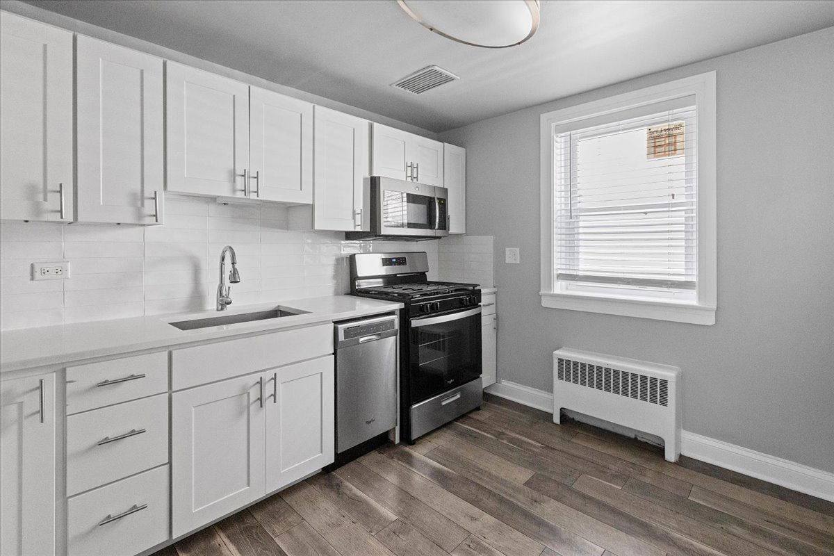 Apartment for rent at 6705 N California Ave #54-GN, Chicago, IL 60645