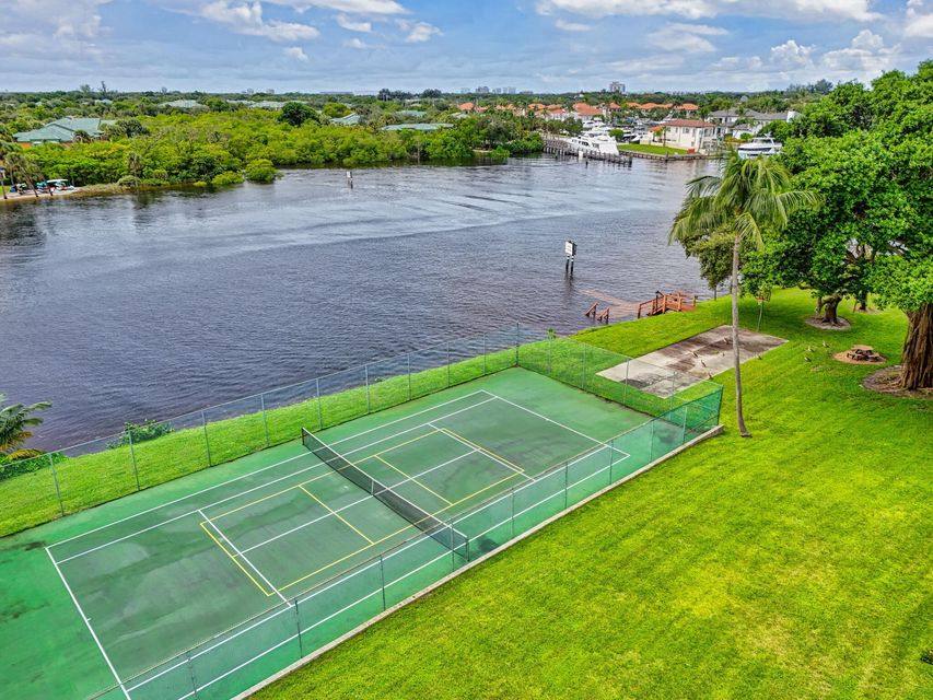Townhouse for rent at 382 Golfview Rd #C, North Palm Beach, FL 33408