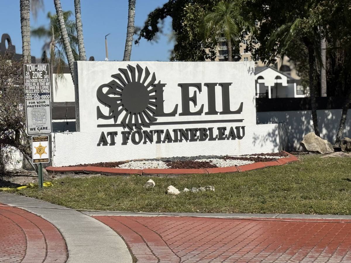 Condo for rent at 9725 Fontainebleau Blvd, Miami, FL 33172