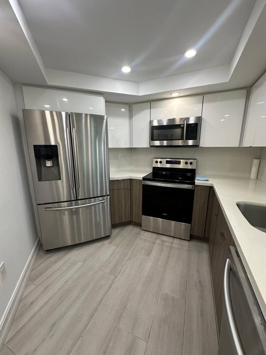 Condo for rent at 9725 Fontainebleau Blvd, Miami, FL 33172
