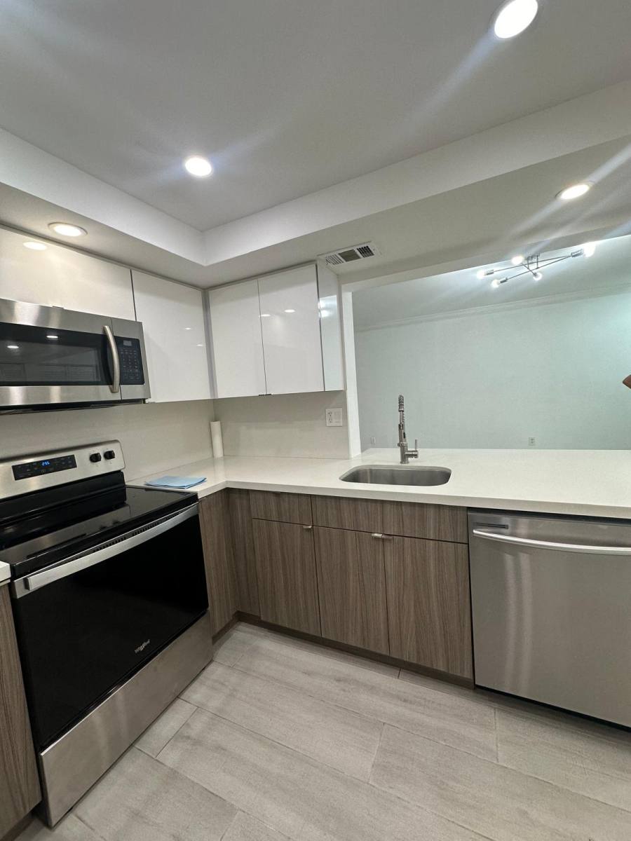 Condo for rent at 9725 Fontainebleau Blvd, Miami, FL 33172