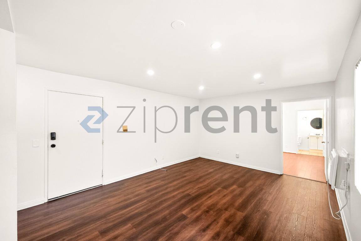 Apartment for rent at 843 S Ardmore Ave #204, Los Angeles, CA 90005