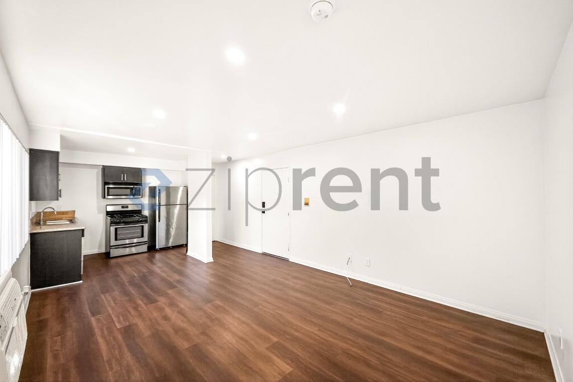 Apartment for rent at 843 S Ardmore Ave #204, Los Angeles, CA 90005