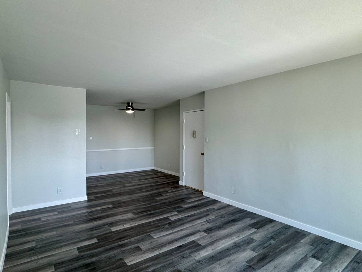 Apartment for rent at 1861 N Van Ness Ave, Los Angeles, CA 90028