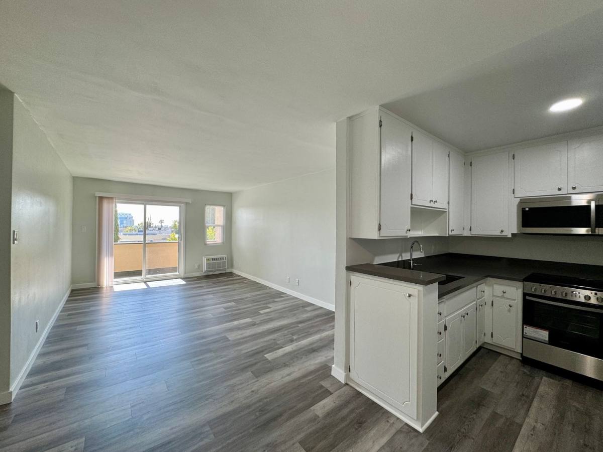 Apartment for rent at 1861 N Van Ness Ave, Los Angeles, CA 90028