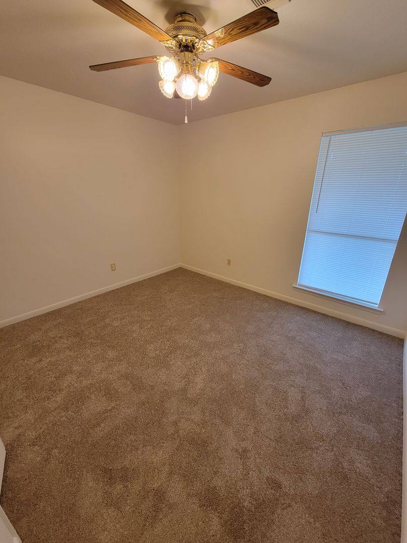 House for rent at 605 Navarro Dr, College Station, TX 77845