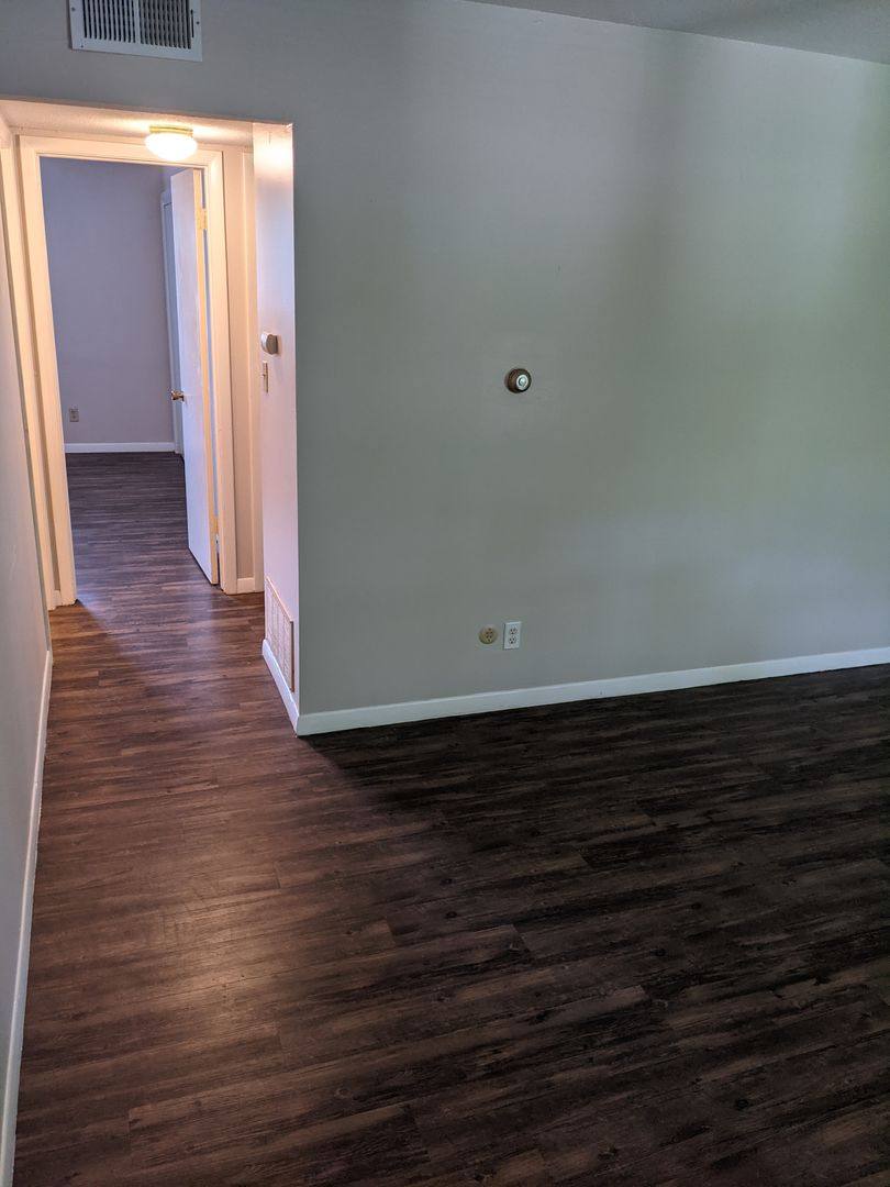 Apartment for rent at 407 W White St, Champaign, IL 61820