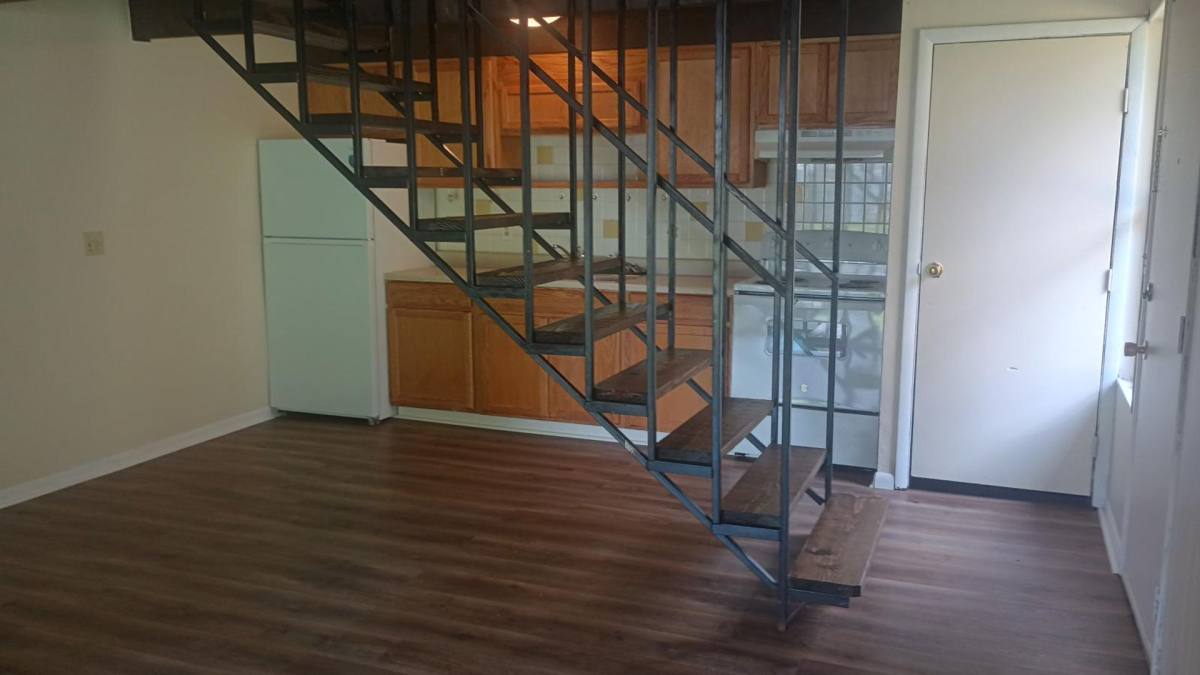 Apartment for rent at 1235 Nadine Dr, Heath, OH 43056