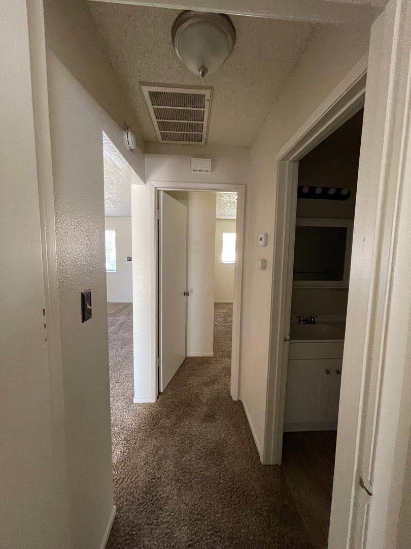 Apartment for rent at 291 W Alexander Ave, Merced, CA 95348