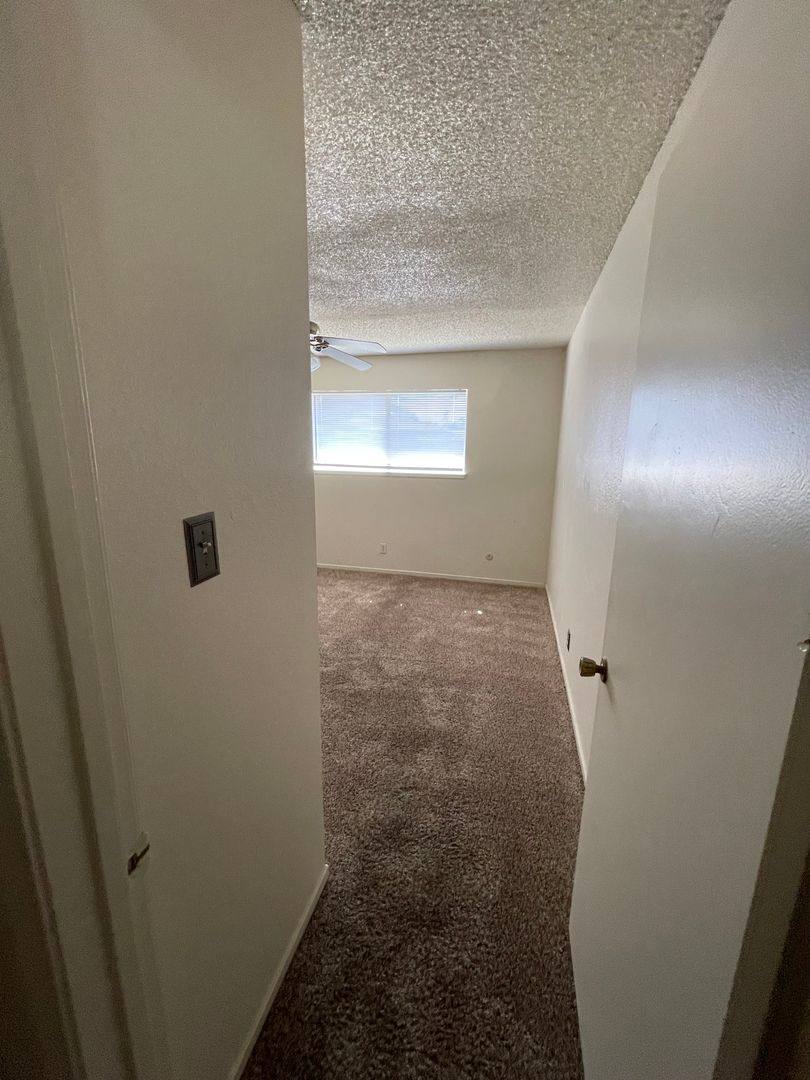 Apartment for rent at 291 W Alexander Ave, Merced, CA 95348