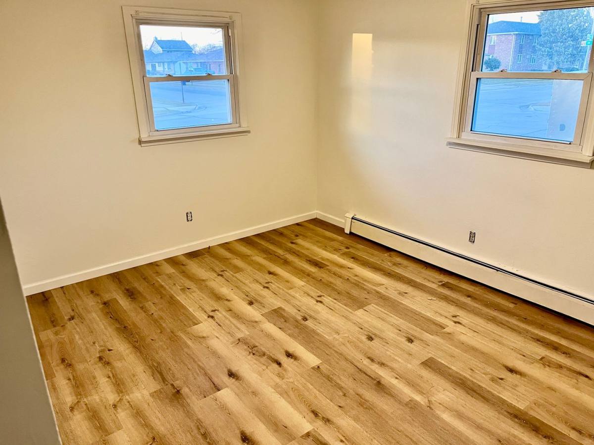 Apartment for rent at 1708-1712 Amy St, Green Bay, WI 54302