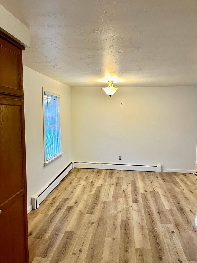 Apartment for rent at 1708-1712 Amy St, Green Bay, WI 54302