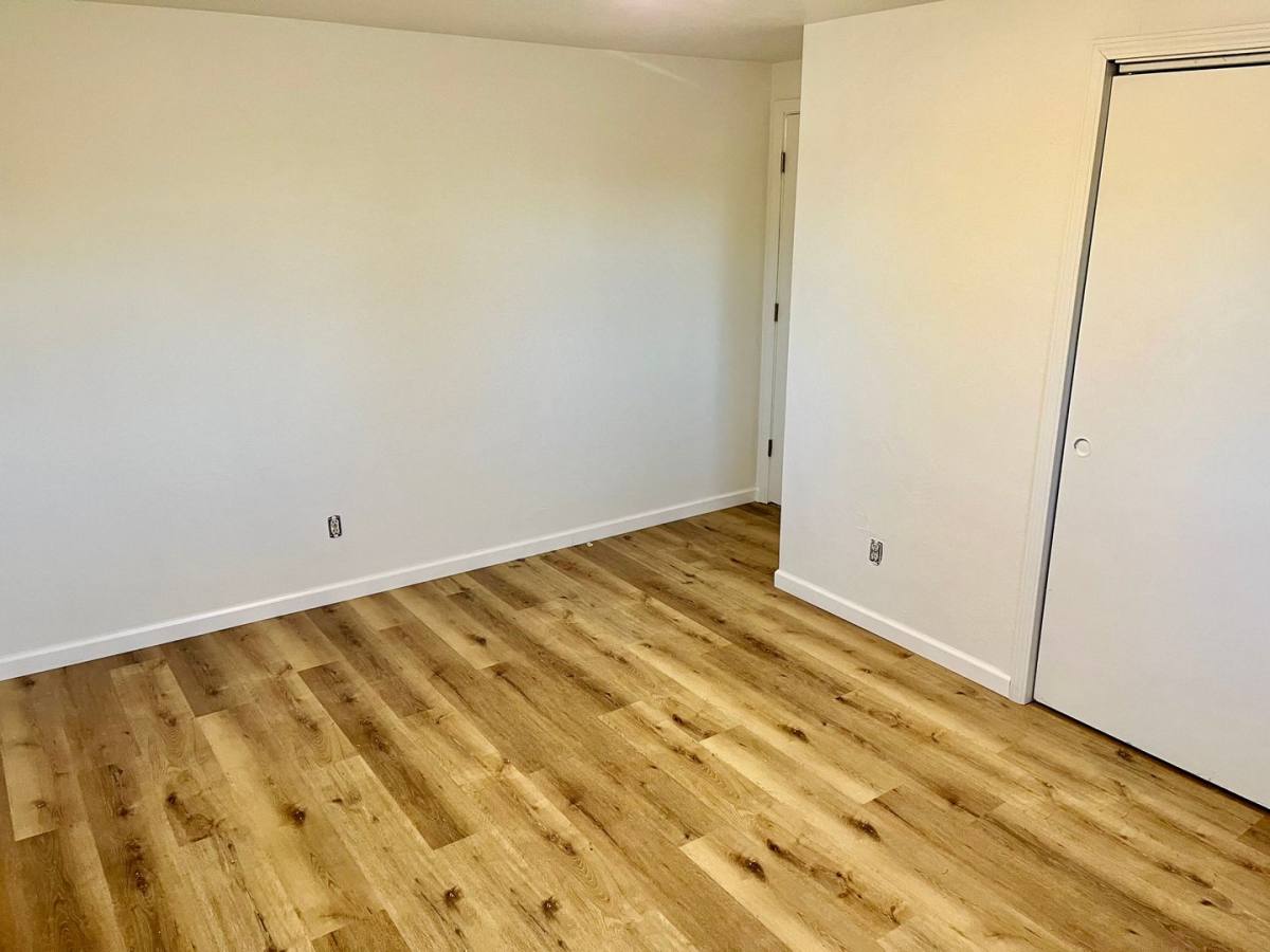 Apartment for rent at 1708-1712 Amy St, Green Bay, WI 54302