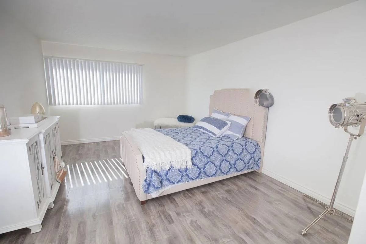 Apartment for rent at 12325 Chandler Blvd, Valley Village, CA 91607