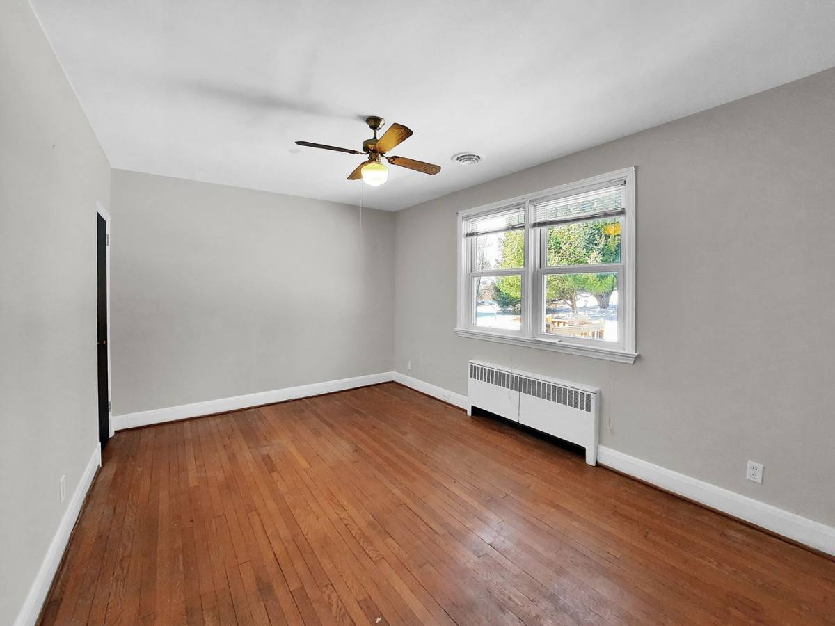 Apartment for rent at 214 Sudbrook Lane, Pikesville, MD 21208