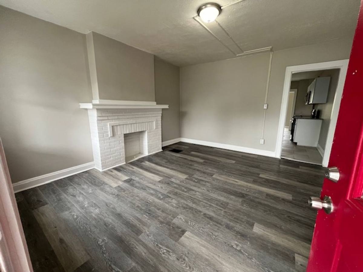 Apartment for rent at 87-97 N Burgess Ave, Columbus, OH 43204