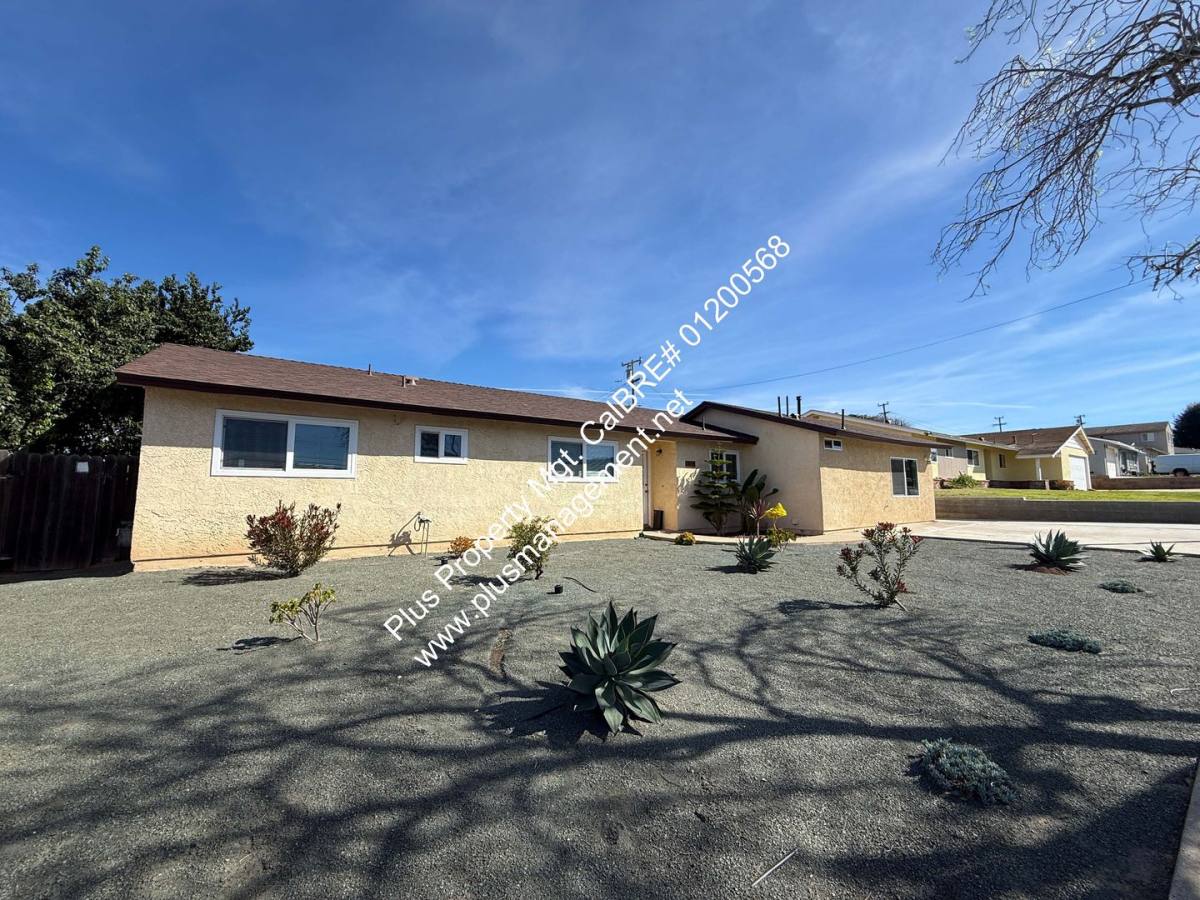 Apartment for rent at 1215 Mira Flores Dr, Santa Maria, CA 93455